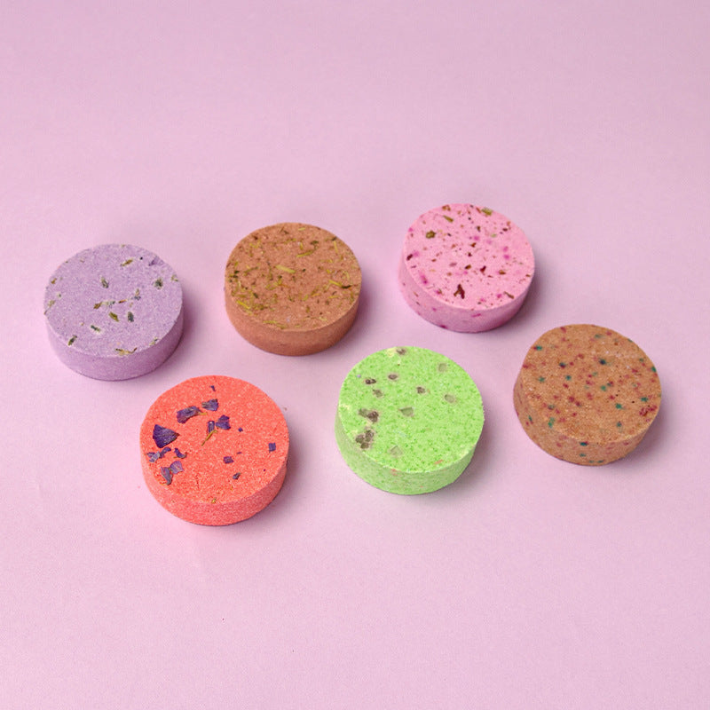 Essential Oil Shower Tablets Set in shower use